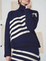 pull-melanie-abstraction-marine