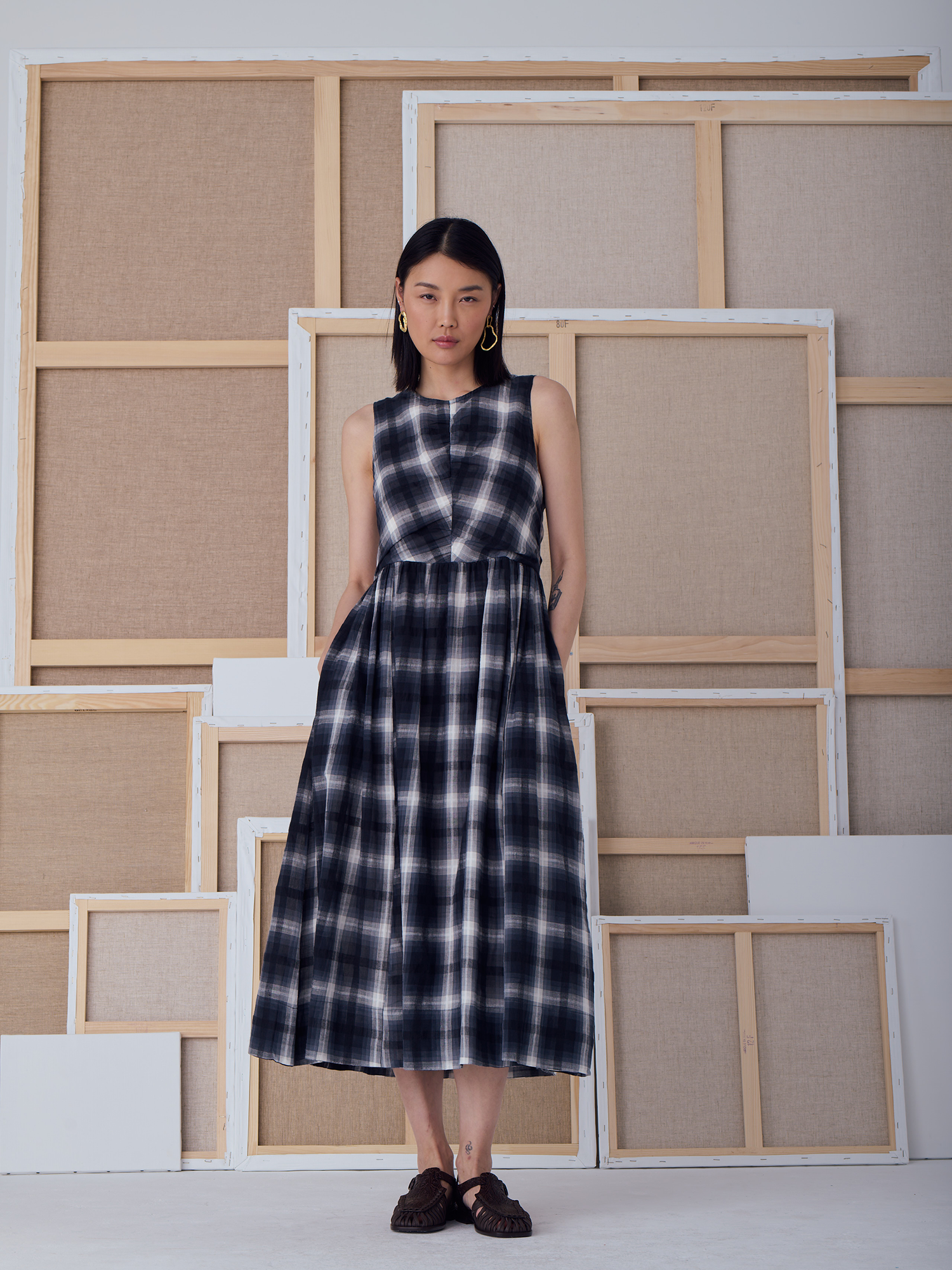 robe-ilana-dessinatrice-dark
