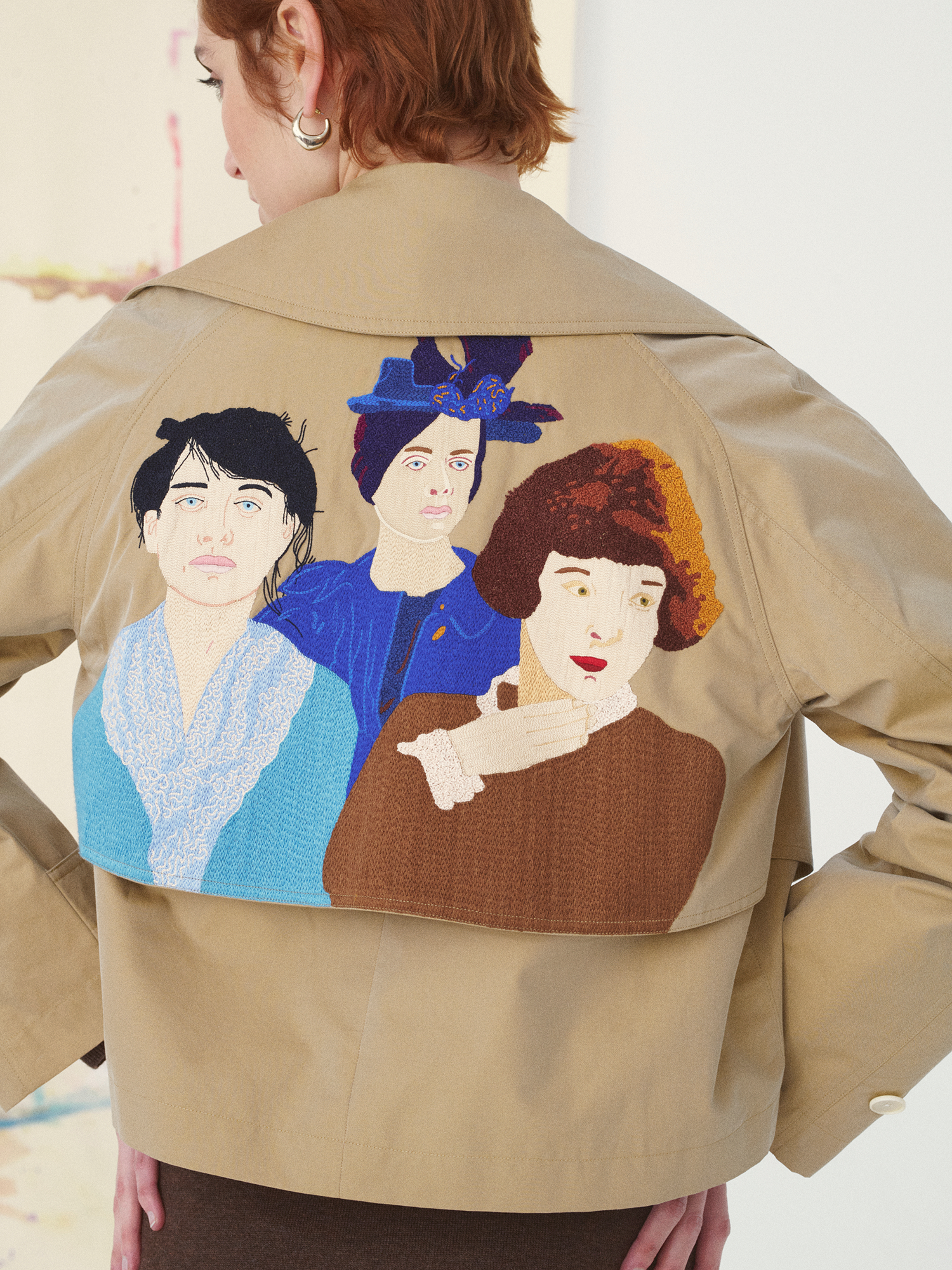 jacket-volver-statement-portrait