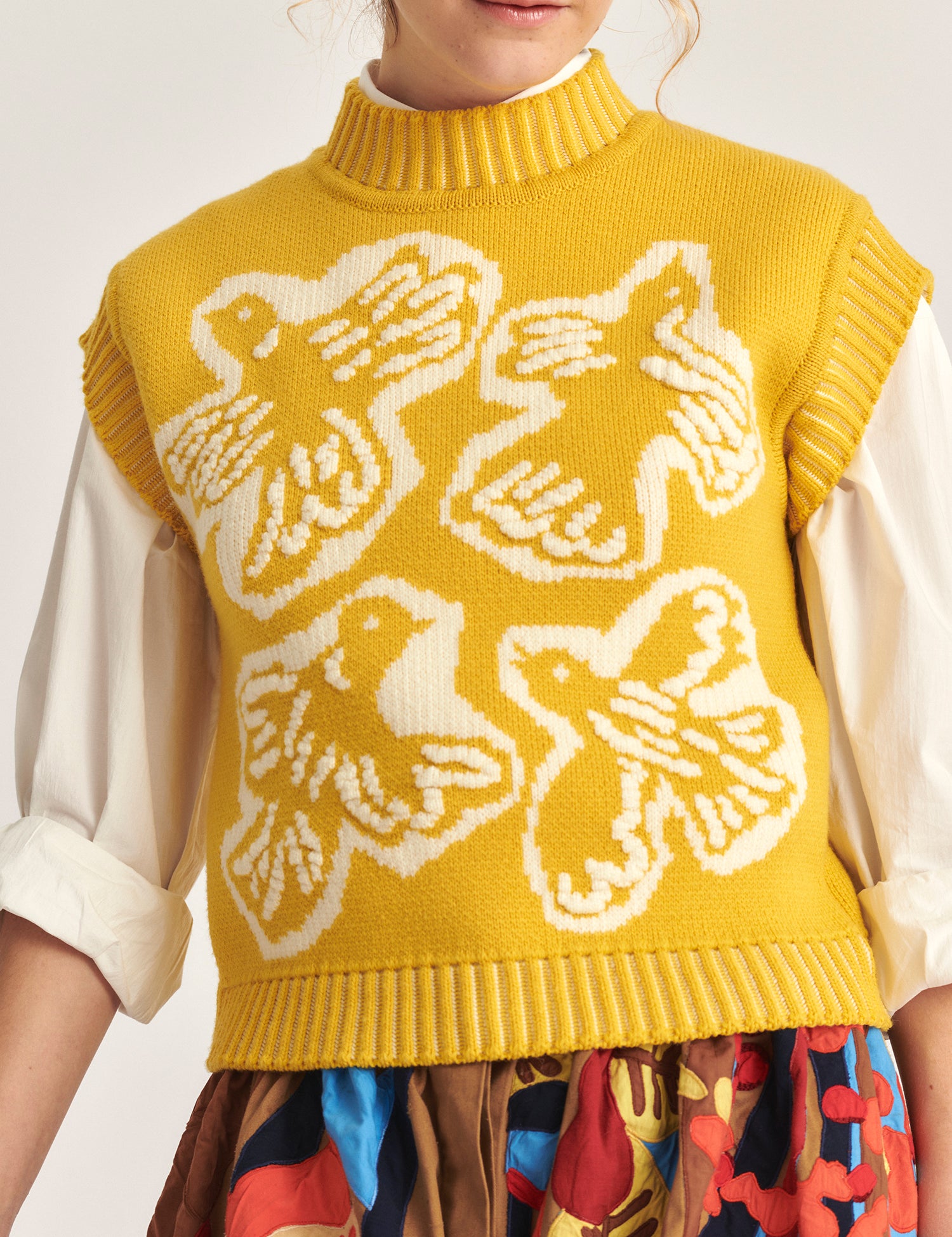 pull-anemone-oiseaubleu-yellow