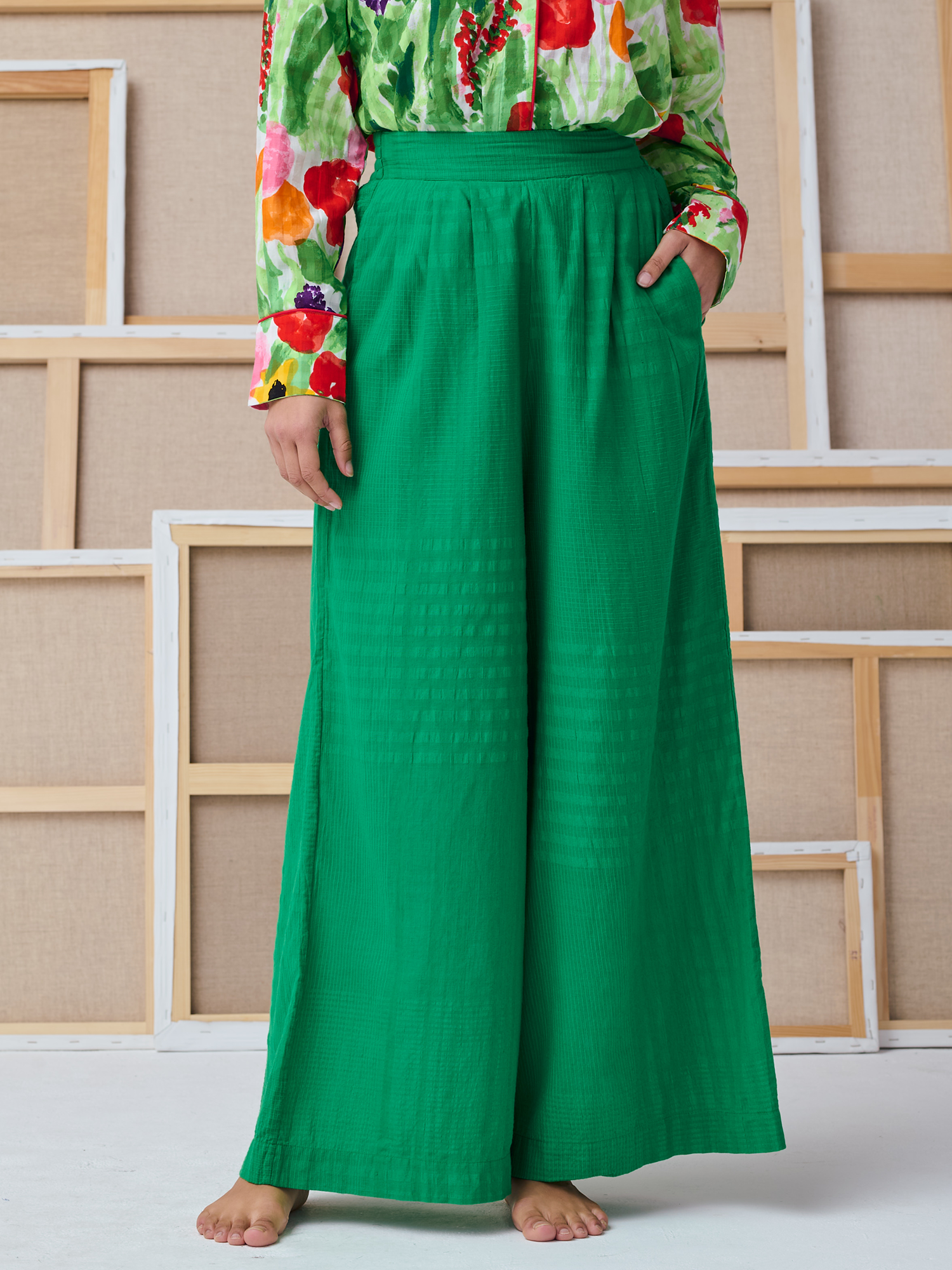 pantalon-radha-dessinatrice-vertperroquet