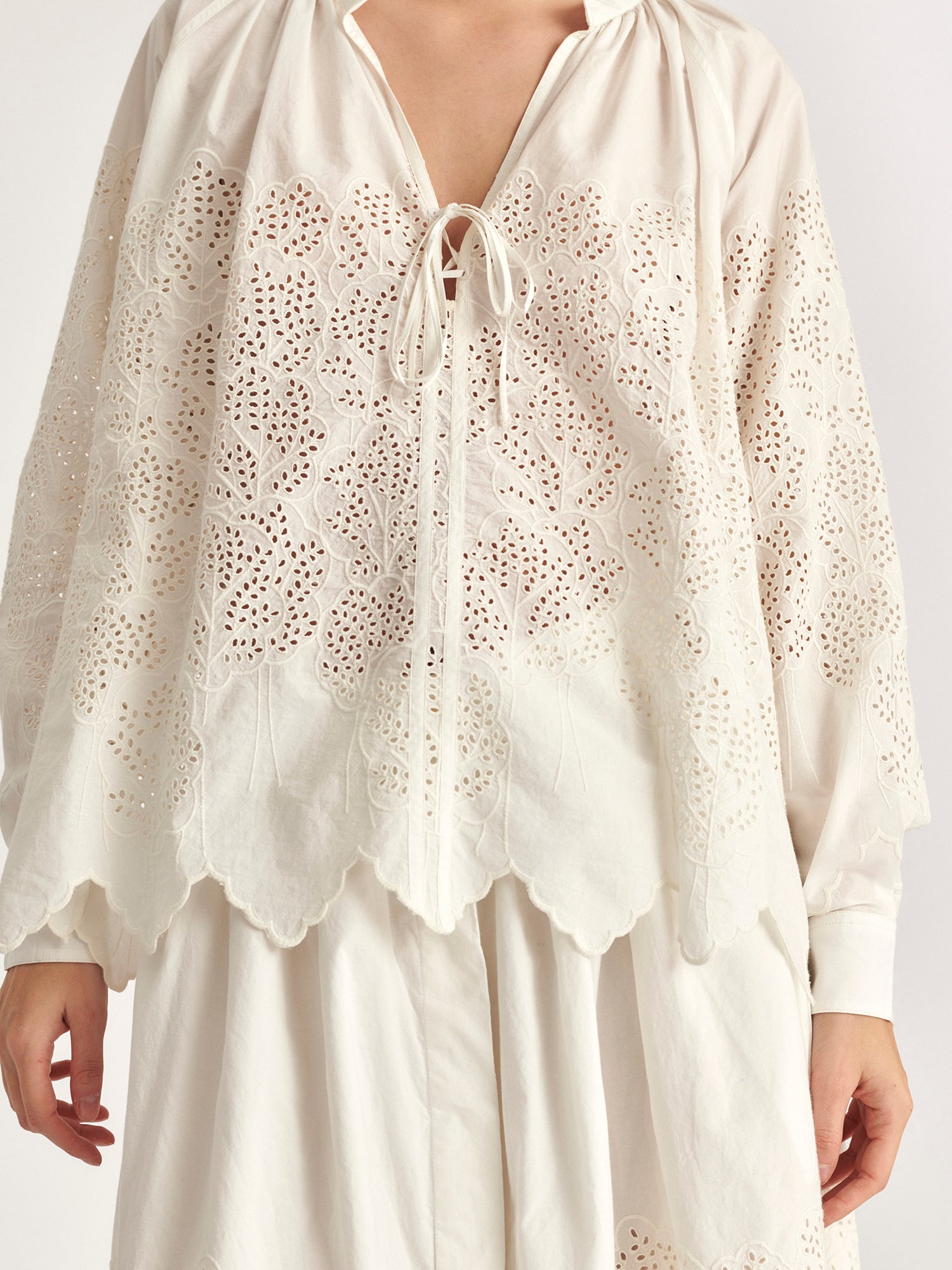tunic-charme-arbre-white