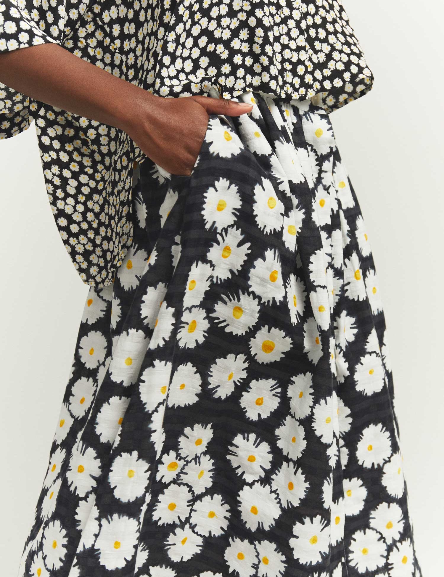 jupe-mona-paquerettes-black