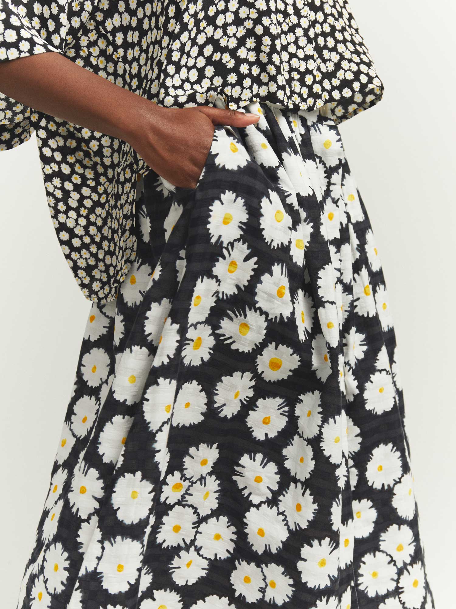 jupe-mona-paquerettes-black