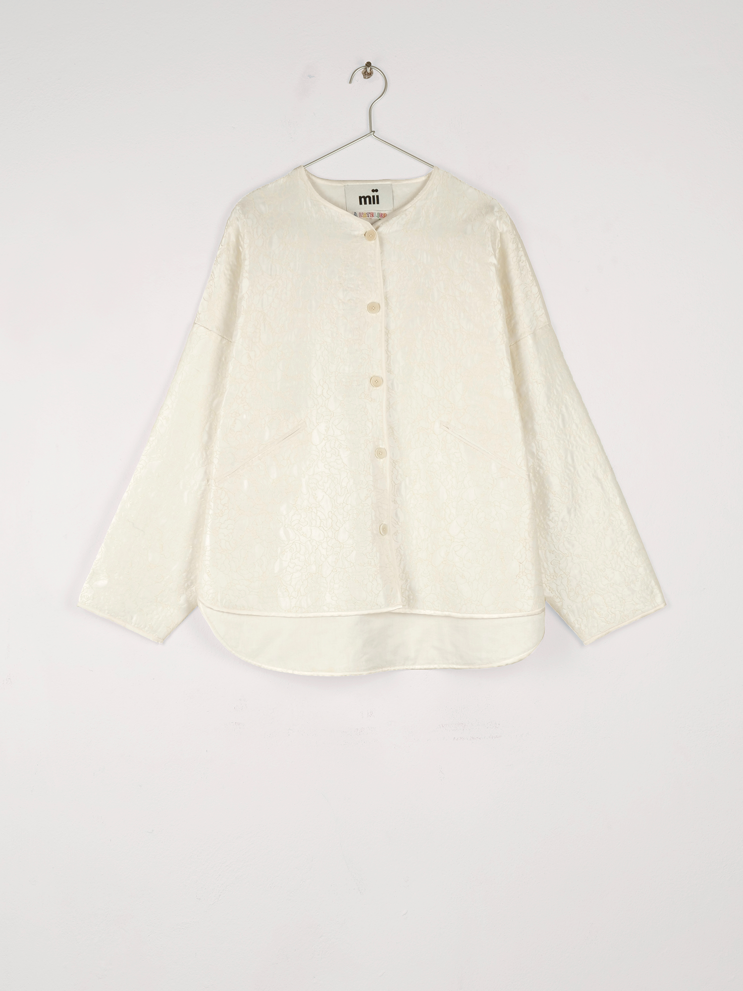 veste-diti-sculptrice-ecru
