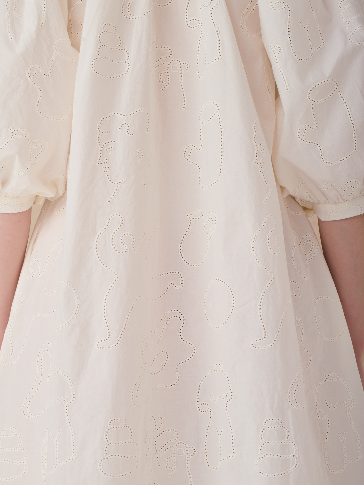 robe-sharma-sculptrice-craie