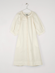 robe-sharma-sculptrice-craie