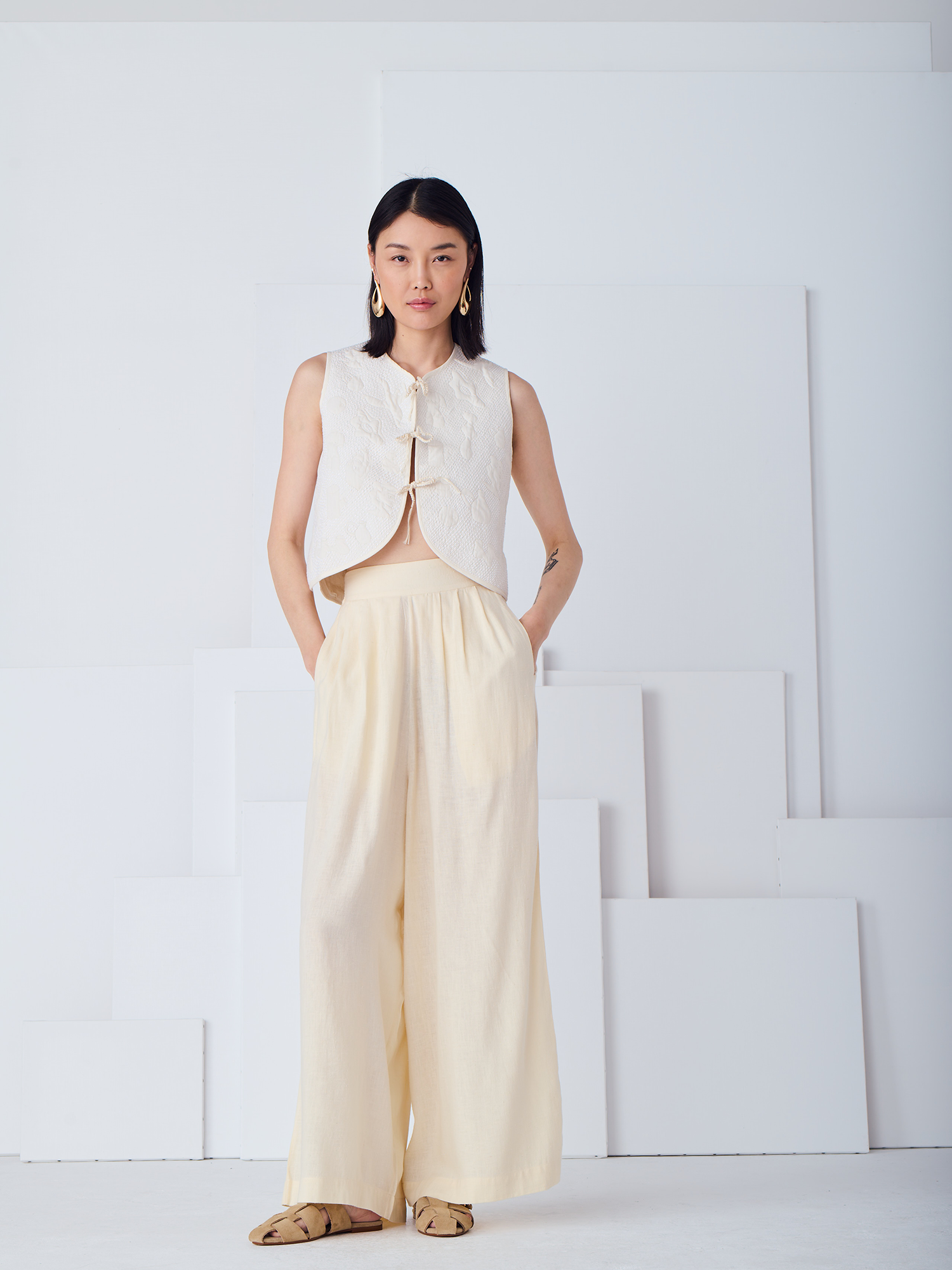 gilet-chana-sculptrice-craie