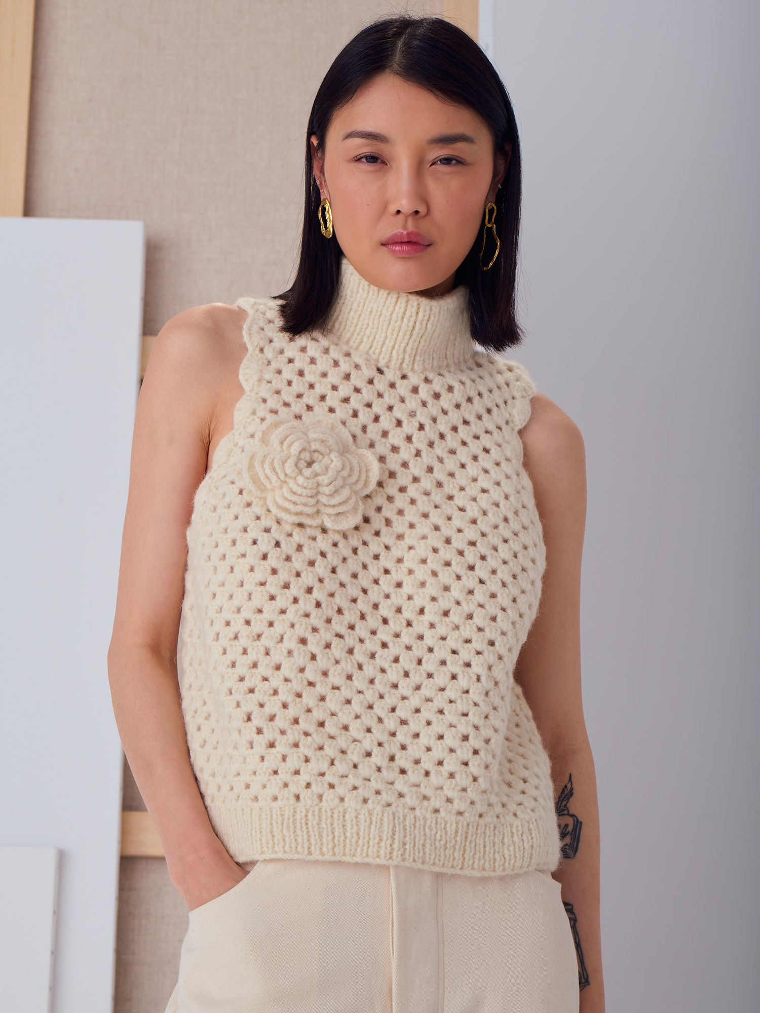 pull-maya-sculptrice-ecru