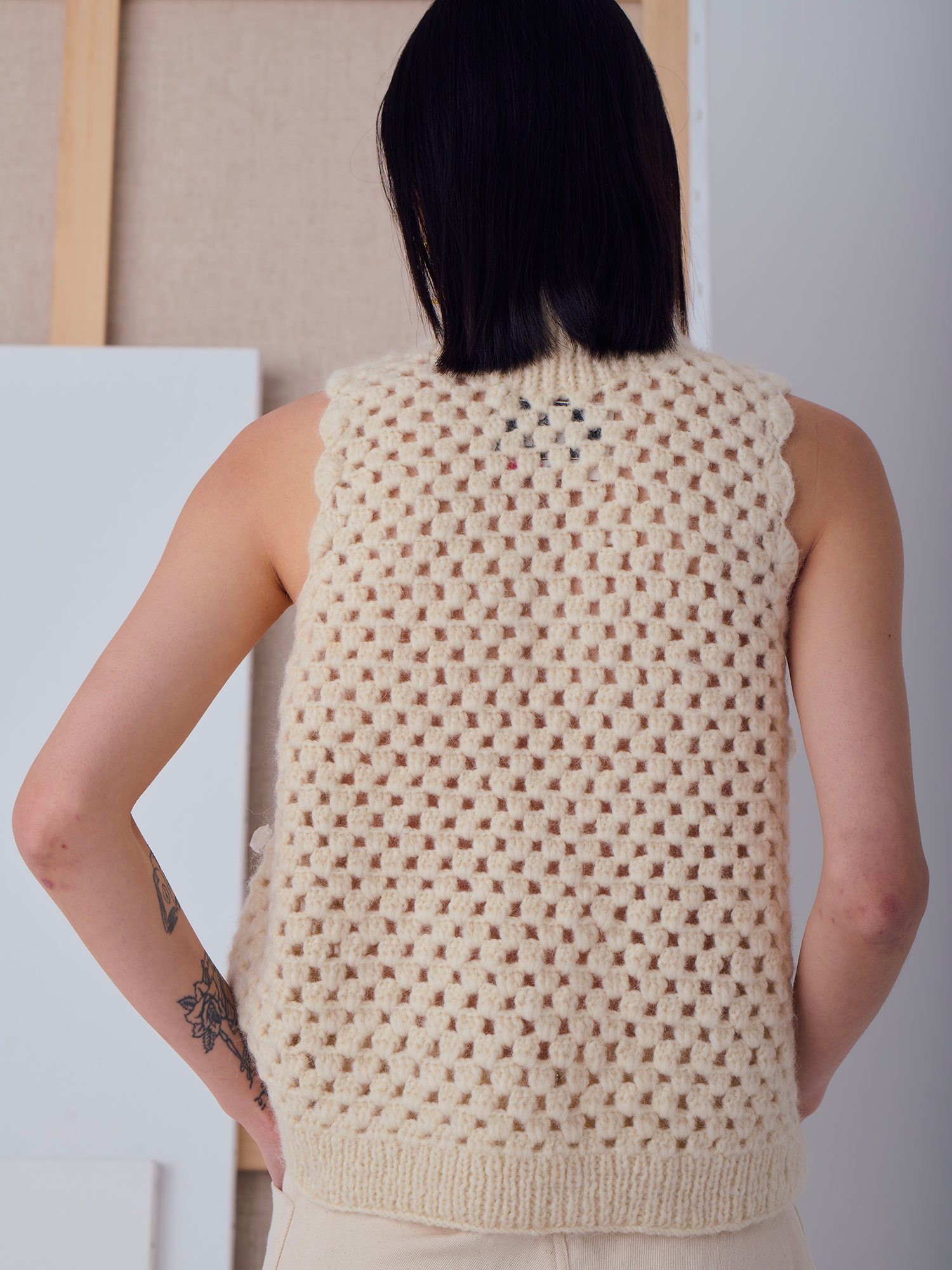 pull-maya-sculptrice-ecru